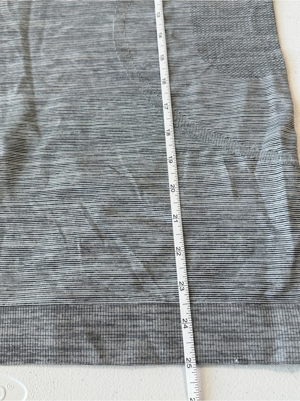 Lululemon Long Sleeve Size 10 - Picture 3 of 8